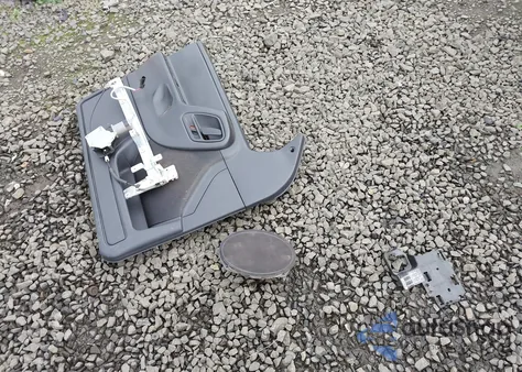 2002 Jeep Grand Cherokee Sport из США, поврежденный, VIN 1J4GW38S12C157374